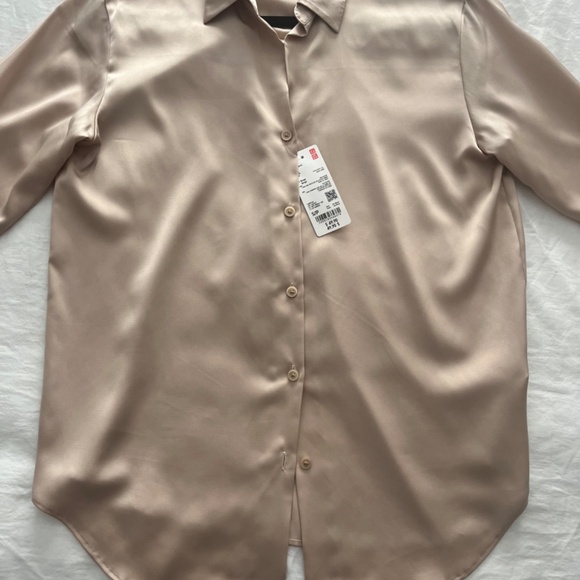 NWT Satin blouse - Picture 2 of 3